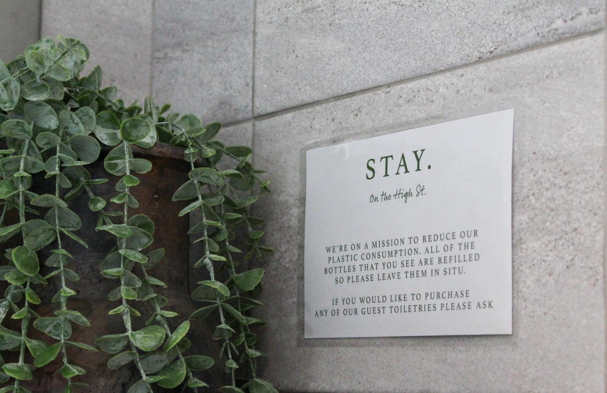 Stay On The High Street Тарпорли Екстериор снимка